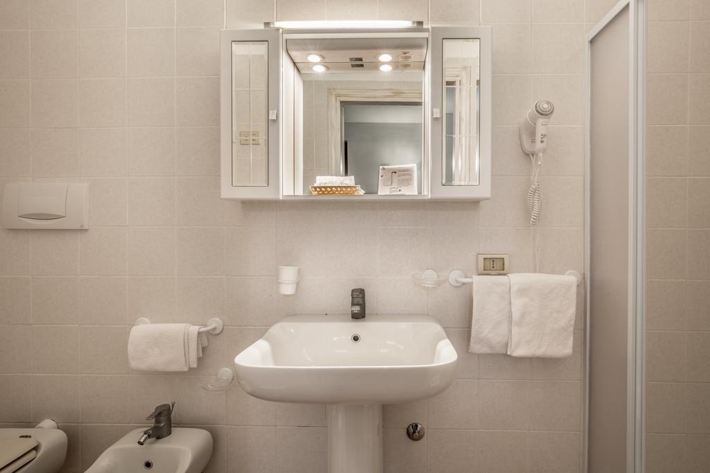 Tris Hotel Orbetello Oda fotoğraf