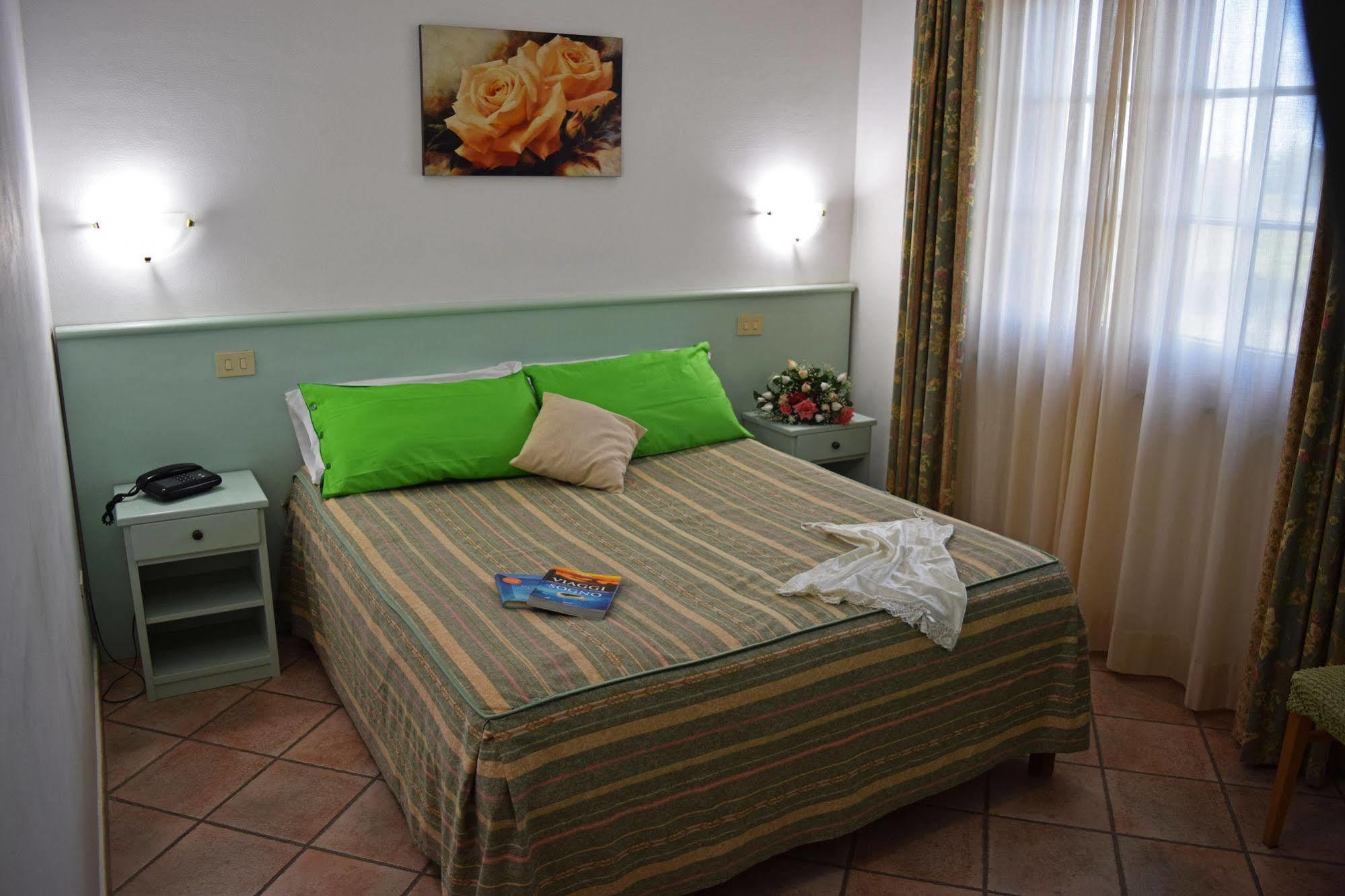 Tris Hotel Orbetello Dış mekan fotoğraf